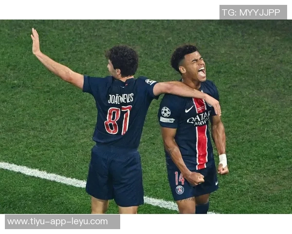 巴黎首发阵容揭晓维蒂尼亚领衔K77与巴尔科拉出战登贝莱待命替补席