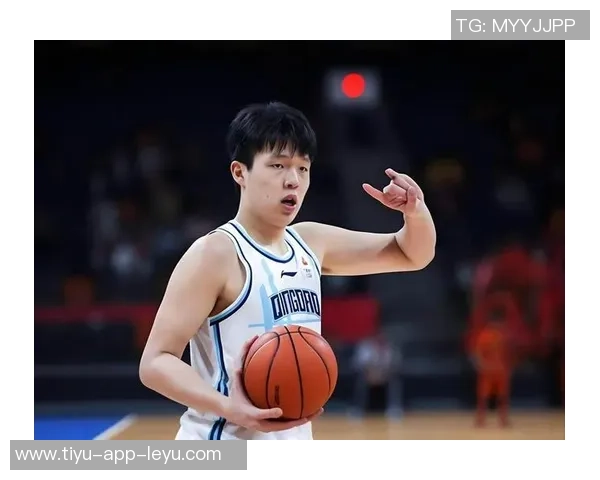 苏群分析明星中锋背打优势杨瀚森需加强防守跑动与三分能力